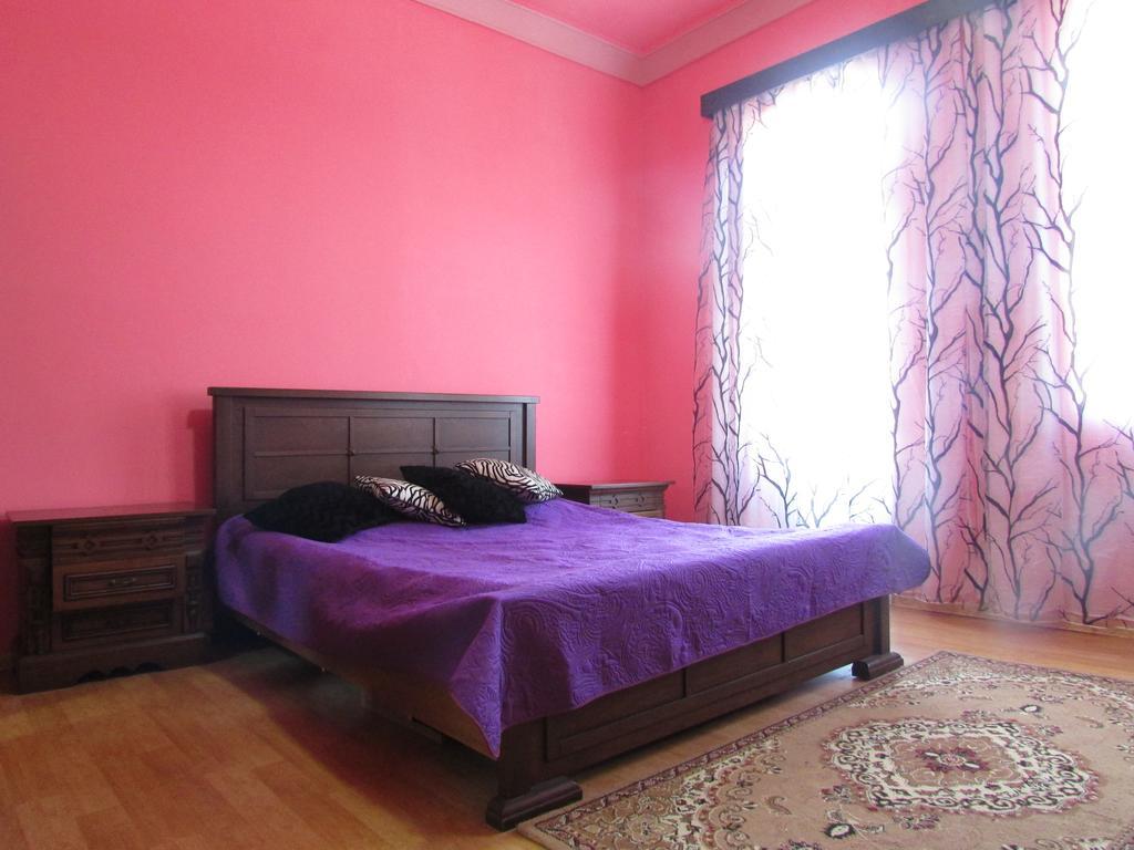 Joni Guest House Μπατούμι Εξωτερικό φωτογραφία