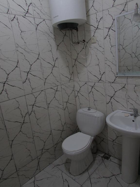 Joni Guest House Μπατούμι Εξωτερικό φωτογραφία